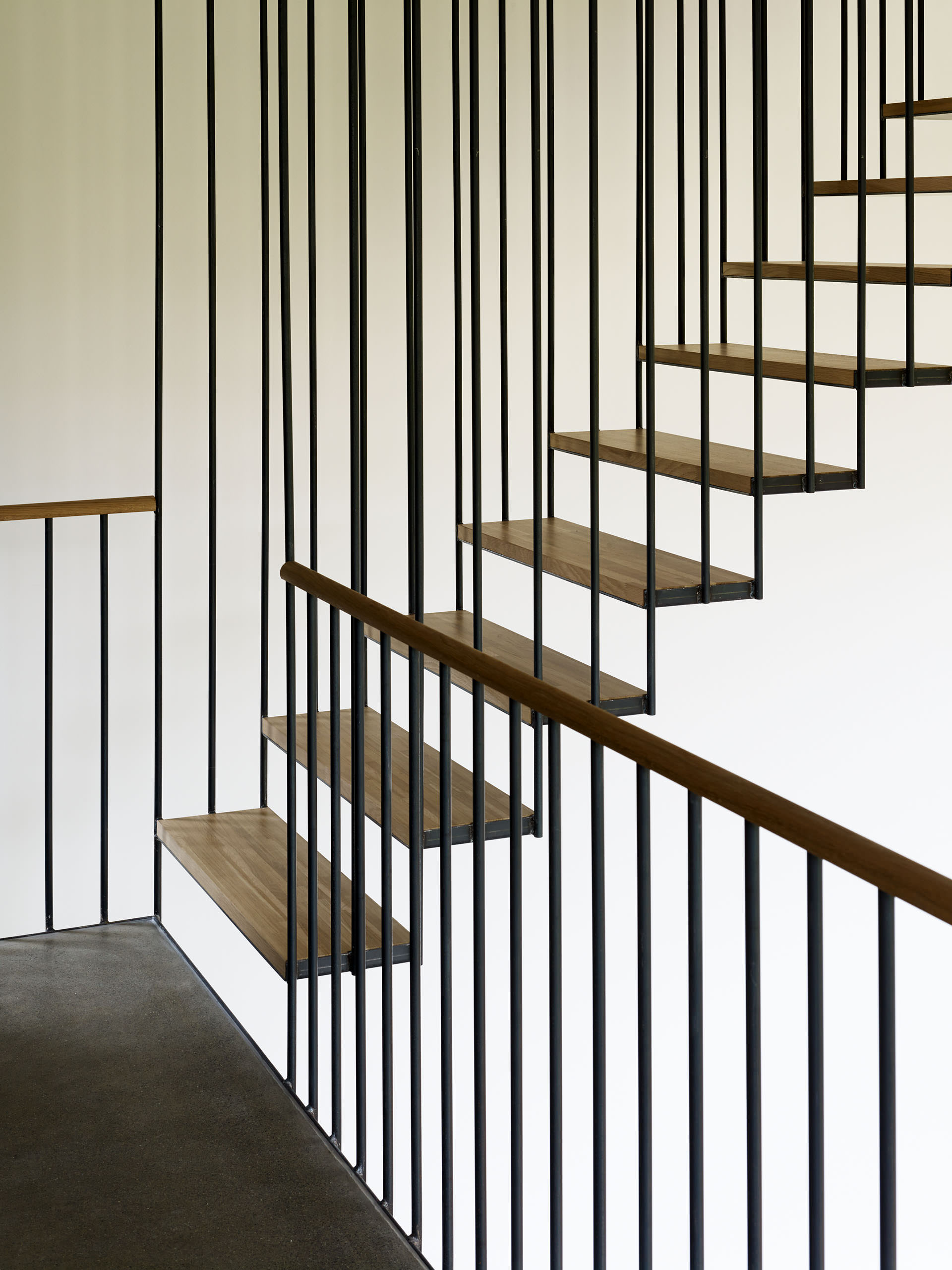 E14496 Alpa 044494 j2560